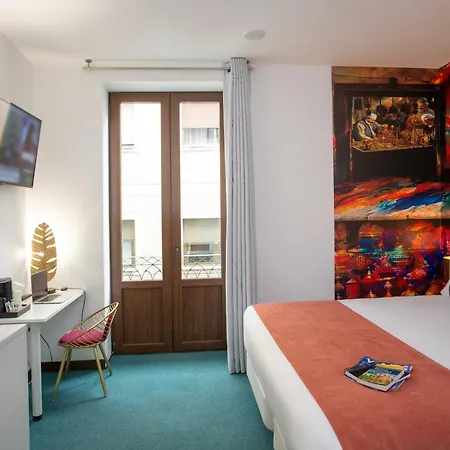 Marquis Urban Hotel
