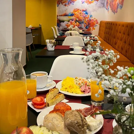 Casual Ilbira By Casual 4*