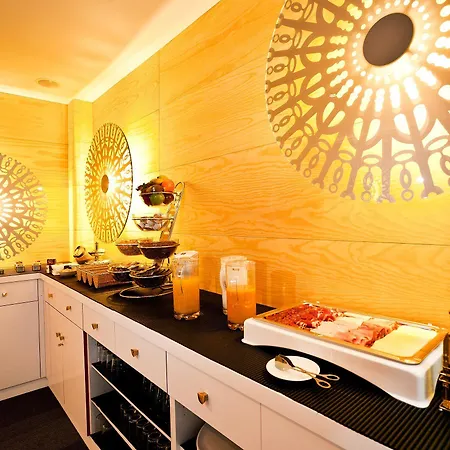 Casual Ilbira 4* Гранада